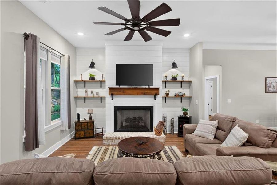 Furnished interior view inside a new home in , Jasper (Image 11). Furnished interior view inside a new home in , Jasper (Image 11).