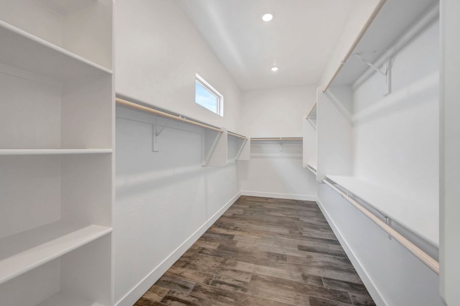 Spacious, unfurnished interior of a new home in Blossom Rock, Apache Junction (Image 35). Spacious, unfurnished interior of a new home in Blossom Rock, Apache Junction (Image 35).