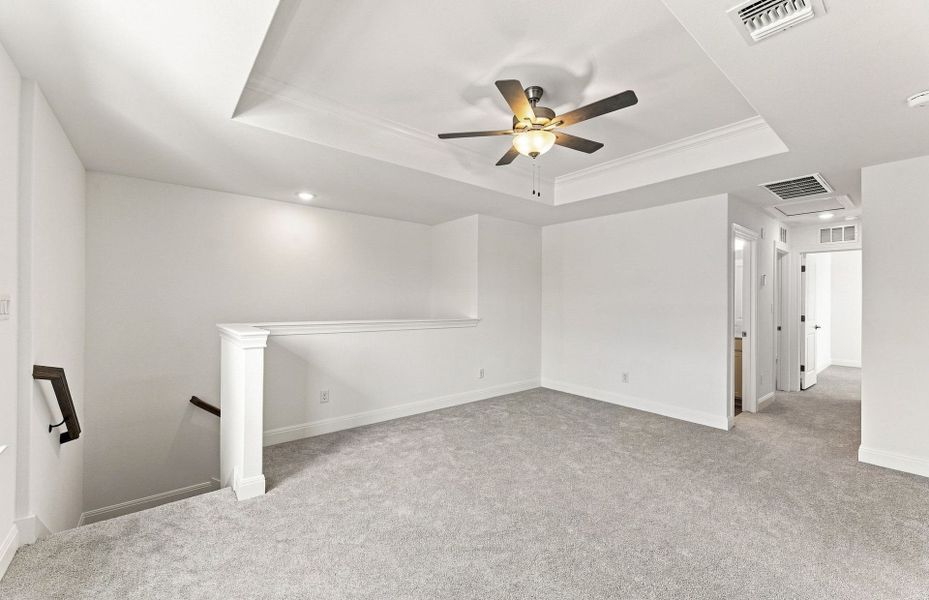 Spacious, unfurnished interior of a new home in Saddleback at Santa Rita Ranch, Liberty Hill (Image 45).