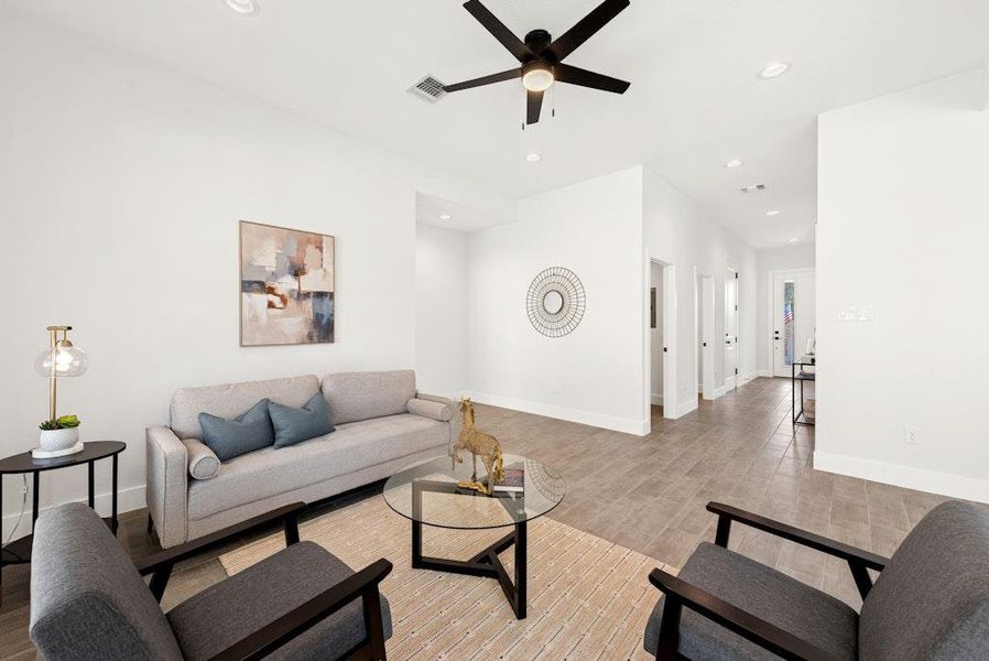 Furnished interior view inside a new home in , Lago Vista (Image 15). Furnished interior view inside a new home in , Lago Vista (Image 15).