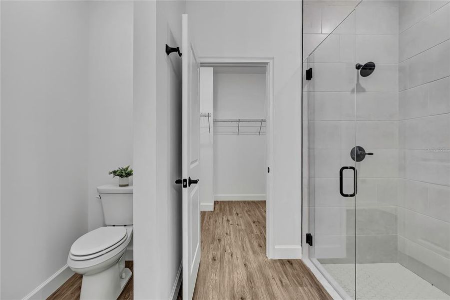 Furnished interior view inside a new home in , Weeki Wachee (Image 9).