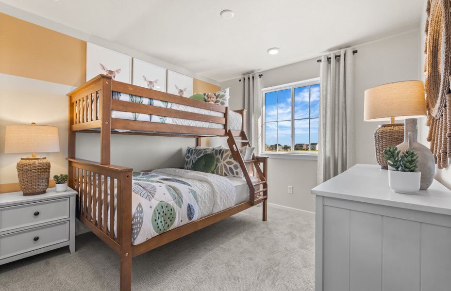 Representative furnished interior of a home built from the Sandalwood by Pulte Homes in Wolf Creek Run West, Strasburg (Image 14).