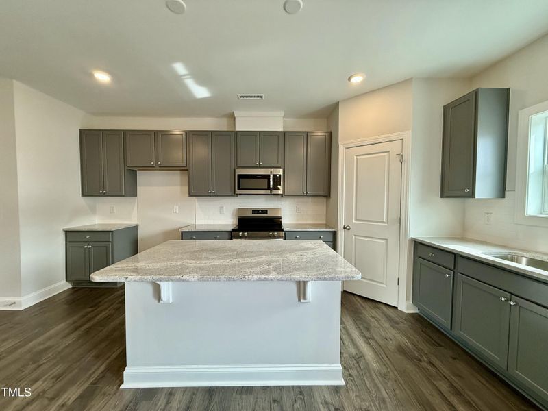 tempImageM9jLvo tempImageM9jLvo