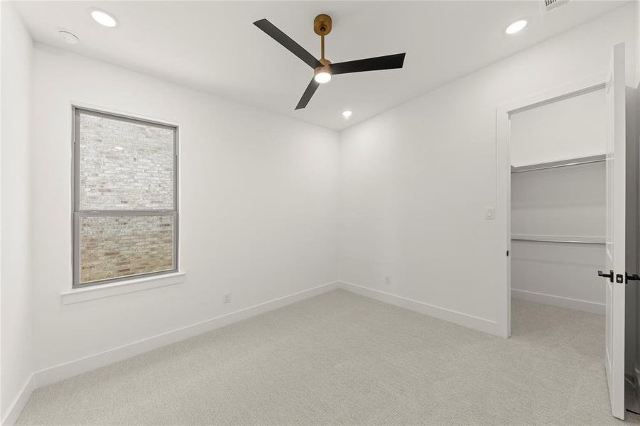 Spacious, unfurnished interior of a new home in Lakewood at Brookhollow – 60′, Prosper (Image 30). Spacious, unfurnished interior of a new home in Lakewood at Brookhollow – 60′, Prosper (Image 30).