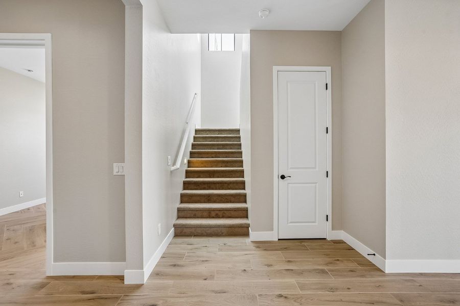 Spacious, unfurnished interior of a new home in 33 North, Gilbert (Image 16). Spacious, unfurnished interior of a new home in 33 North, Gilbert (Image 16).