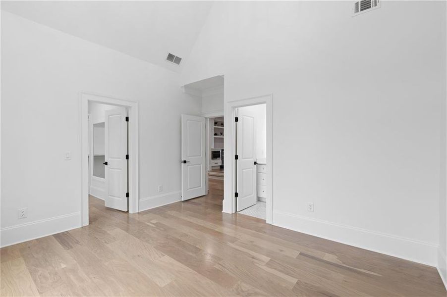 Spacious, unfurnished interior of a new home in , Bethlehem (Image 70). Spacious, unfurnished interior of a new home in , Bethlehem (Image 70).