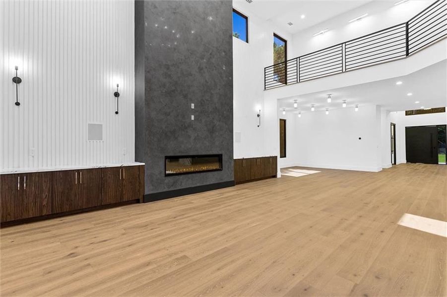Spacious, unfurnished interior of a new home in , Sugar Hill (Image 64).