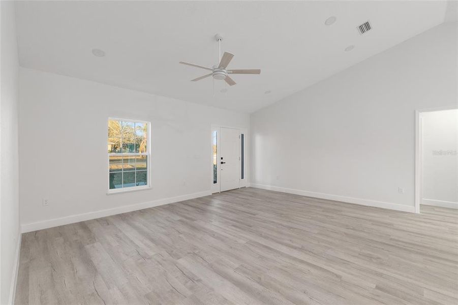 Spacious, unfurnished interior of a new home in , Ocala (Image 54).