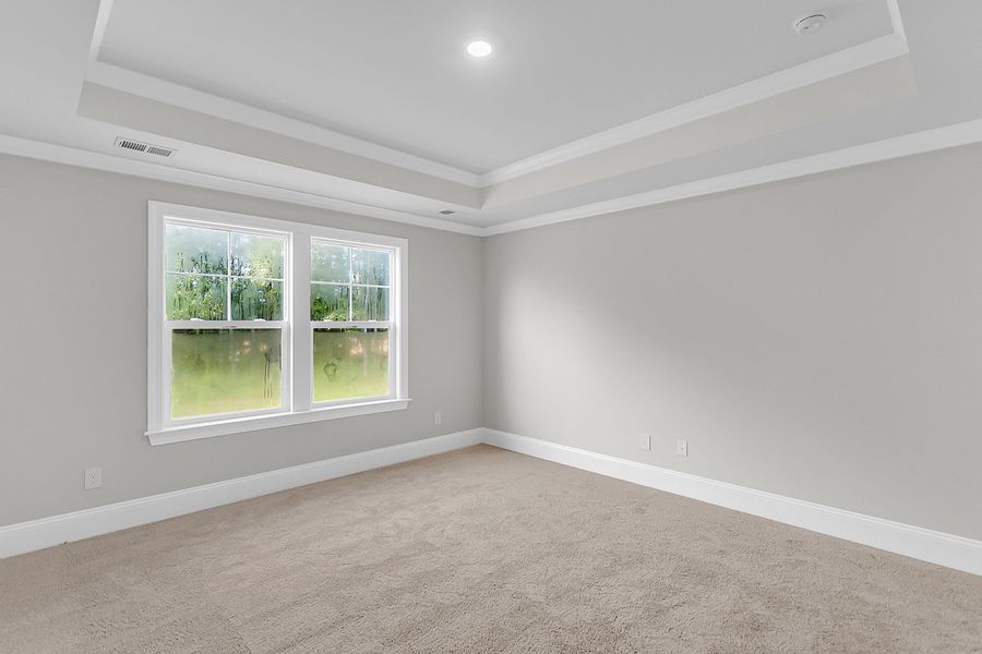 Spacious, unfurnished interior of a new home in Pineland Preserve, Summerville (Image 30).