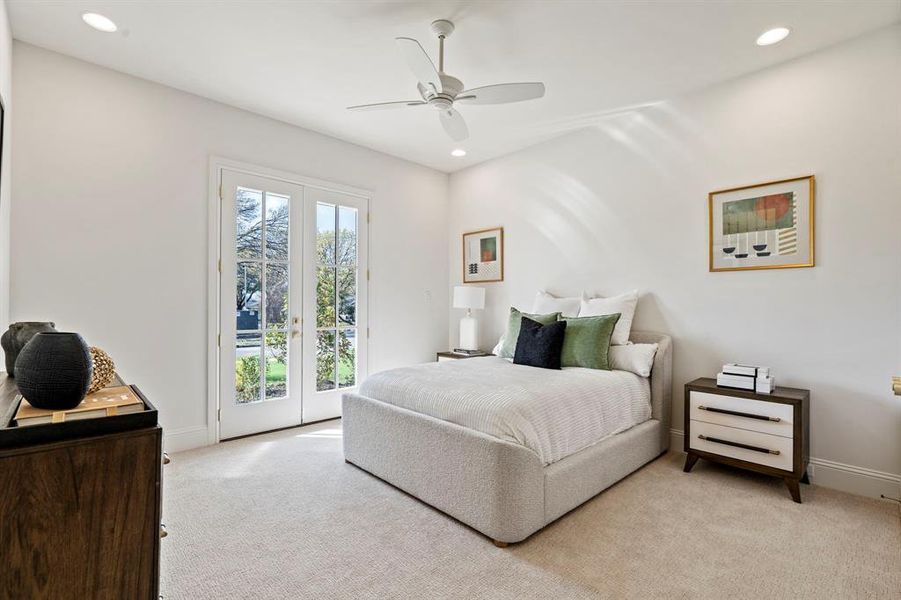 Furnished interior view inside a new home in , Dallas (Image 33).