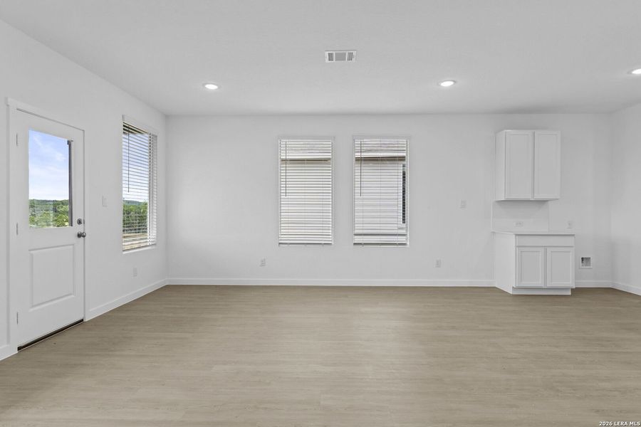 Spacious, unfurnished interior of a new home in Waterwheel, San Antonio (Image 15).