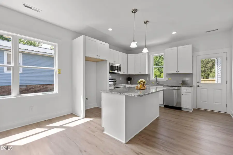 Copy of Copy of 9-web-or-mls-2N6A1473