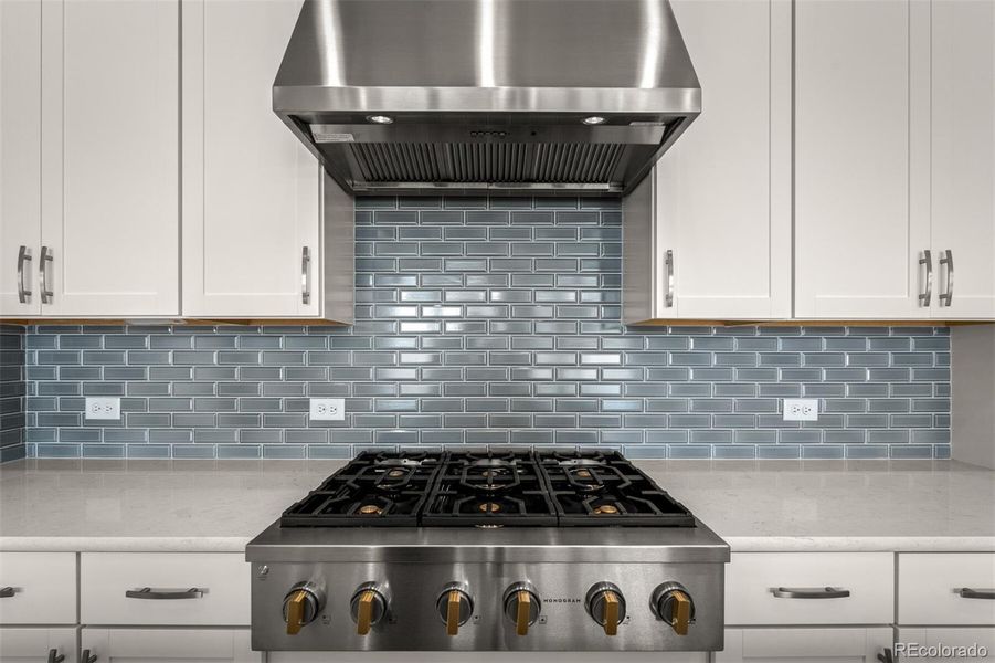 Image 38 of a home in Cloverleaf - Pinnacle Collection.