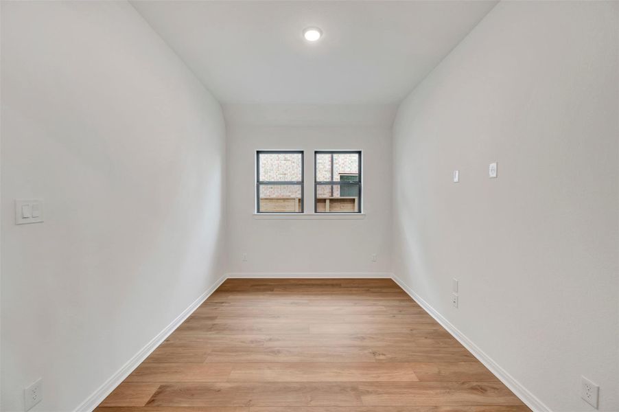 Spacious, unfurnished interior of a new home in Legacy - Retreat Collection, League City (Image 34). Spacious, unfurnished interior of a new home in Legacy - Retreat Collection, League City (Image 34).