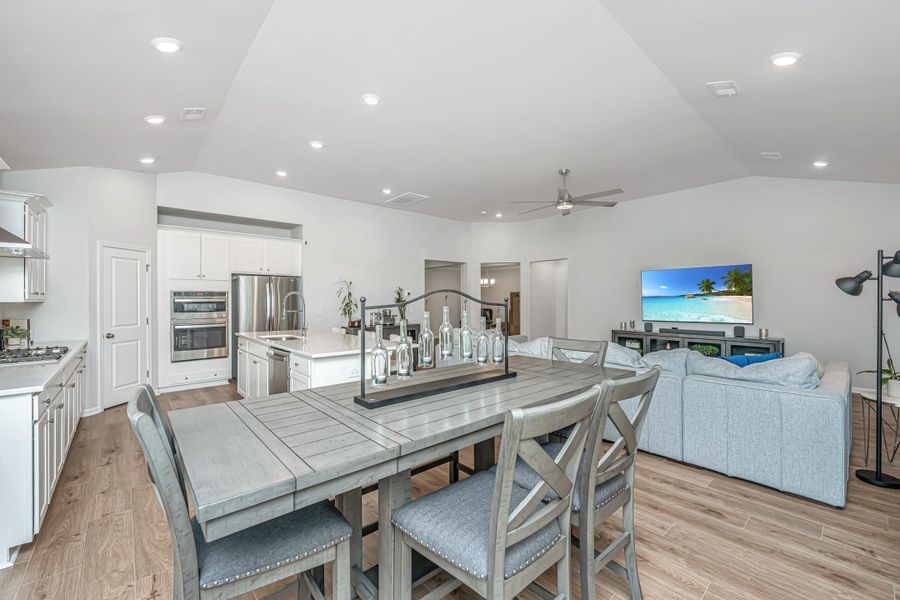 Furnished interior view inside a new home in Saint John's Lake: Coastal Collection, Johns Island (Image 34).