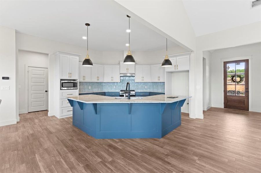 Furnished interior view inside a new home in , Lindale (Image 7).