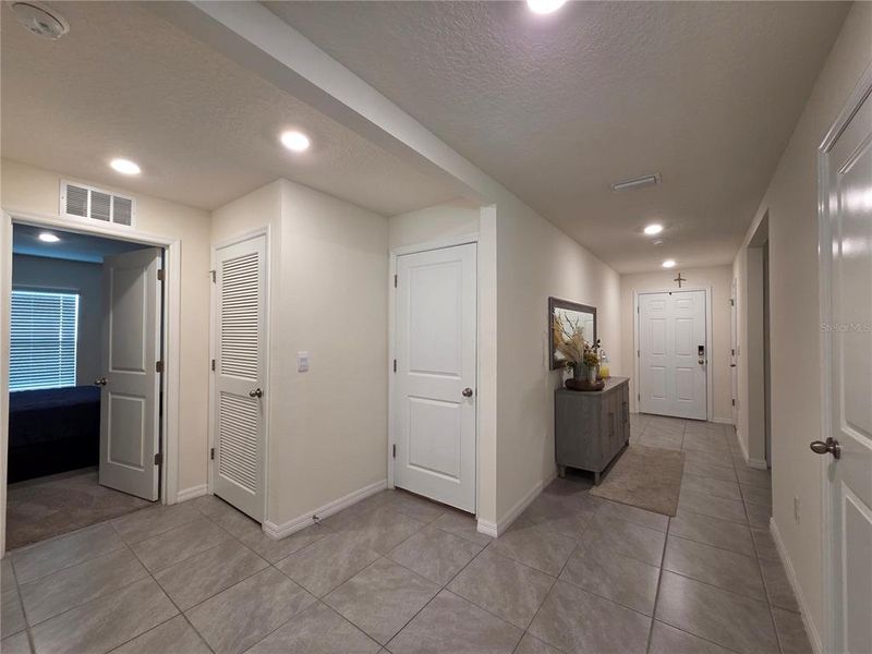 Furnished interior view inside a new home in Hernando County Spot Lots, Spring Hill (Image 29).