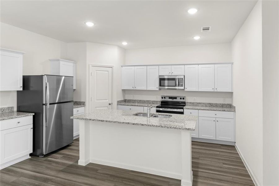 Furnished interior view inside a new home in Creekview Fossil Ridge, Pilot Point (Image 7). Furnished interior view inside a new home in Creekview Fossil Ridge, Pilot Point (Image 7).