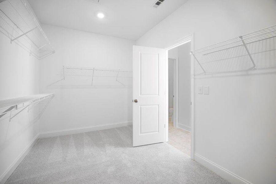 Spacious, unfurnished interior of a new home in Bailey Fence, Dacula (Image 33).