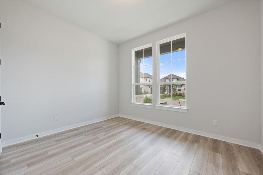 Spacious, unfurnished interior of a new home in Lagos Reserve, Manor (Image 31). Spacious, unfurnished interior of a new home in Lagos Reserve, Manor (Image 31).