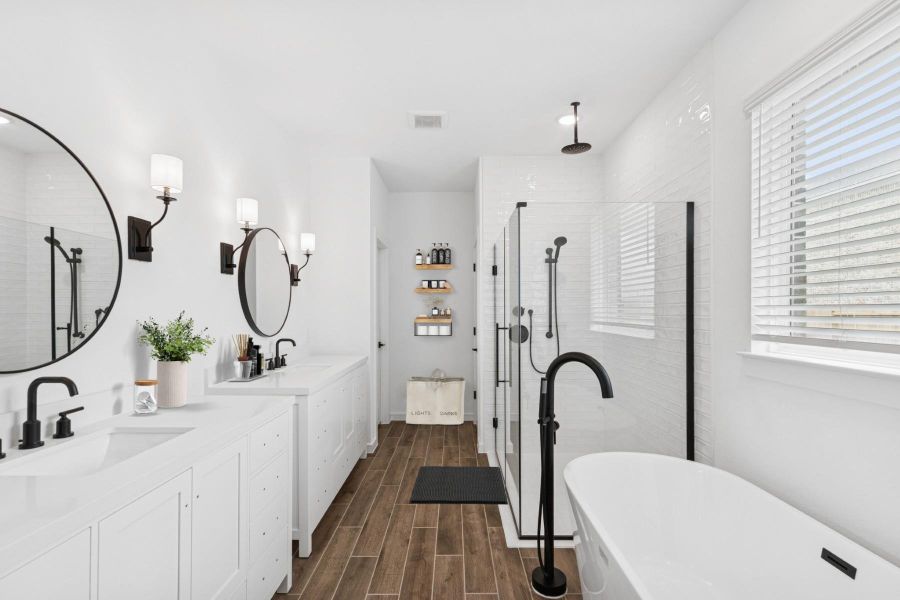 Luxurious primary bath (*Photo not of actual home and used for illustration purposes only.)