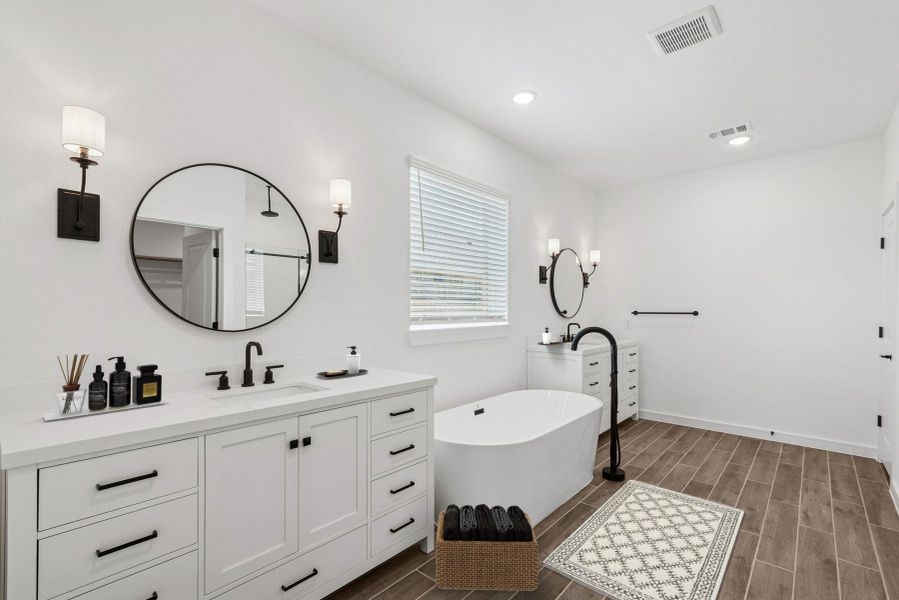 Relaxing primary bath Relaxing primary bath