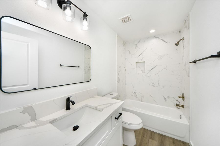 Furnished interior view inside a new home in , Houston (Image 5). Furnished interior view inside a new home in , Houston (Image 5).