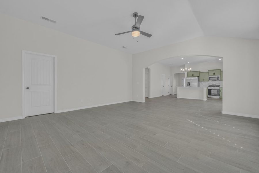 Representative unfurnished interior of a home built from the The Monica – 2012SSC by Saratoga Homes in Paseo Del Este, El Paso (Image 23).