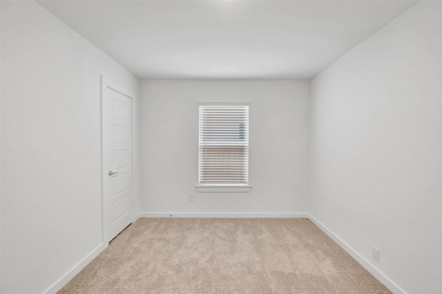 Spacious, unfurnished interior of a new home in Summerview, Fulshear (Image 28). Spacious, unfurnished interior of a new home in Summerview, Fulshear (Image 28).