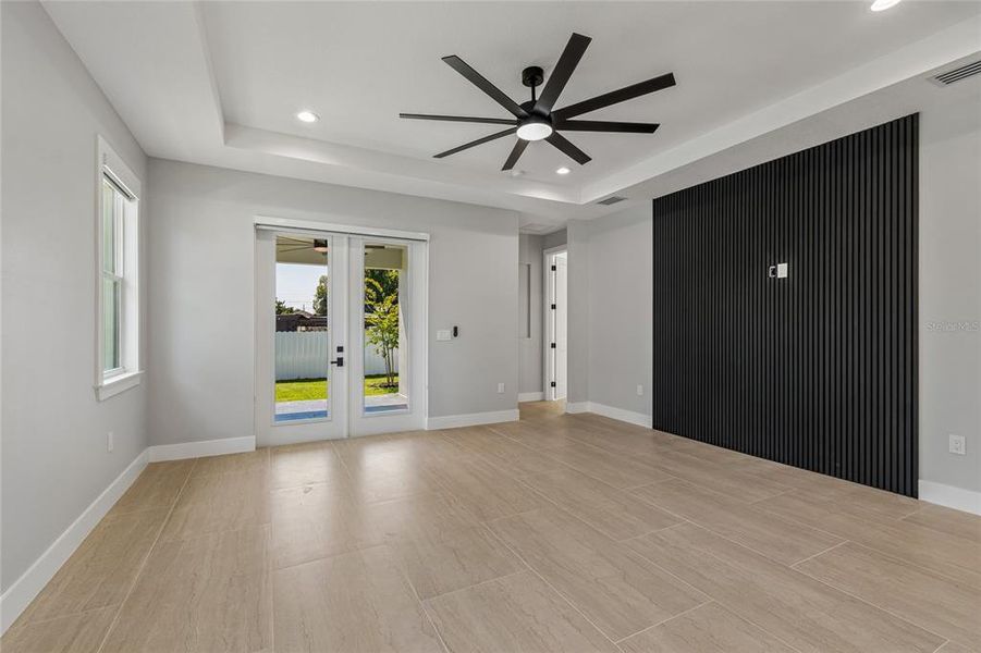 Spacious, unfurnished interior of a new home in , Tampa (Image 61).