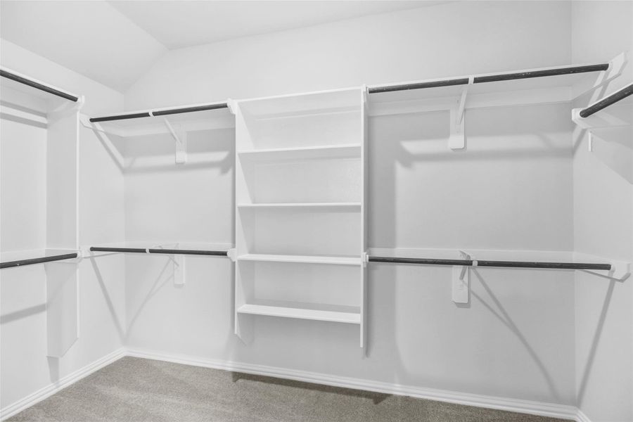 Spacious, unfurnished interior of a new home in Park at Eldridge, Sugar Land (Image 29). Spacious, unfurnished interior of a new home in Park at Eldridge, Sugar Land (Image 29).