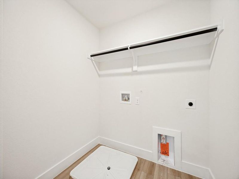 Spacious, unfurnished interior of a new home in Pebblebrook, Sherman (Image 17).