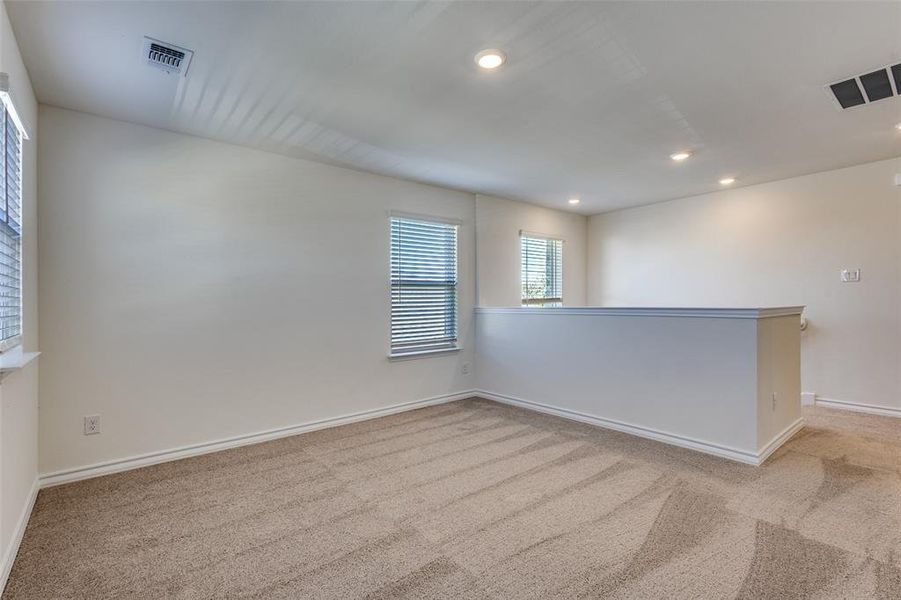 Spacious, unfurnished interior of a new home in Princeton Estates, Princeton (Image 15).