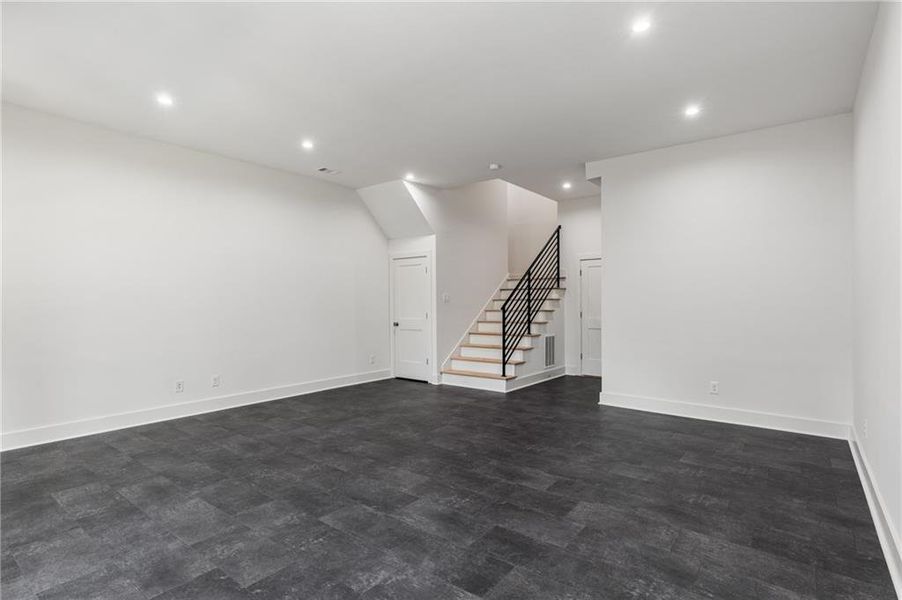 Spacious, unfurnished interior of a new home in , Smyrna (Image 18).