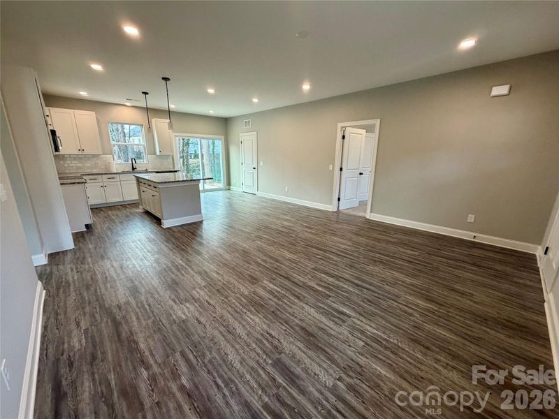 Spacious, unfurnished interior of a new home in , Newton (Image 18).