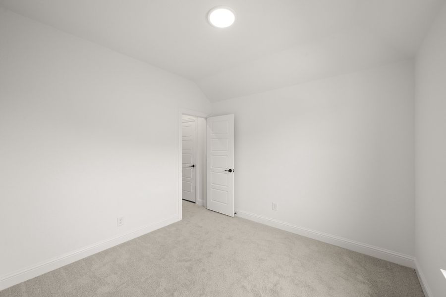 Spacious, unfurnished interior of a new home in Redden Farms, Midlothian (Image 36).