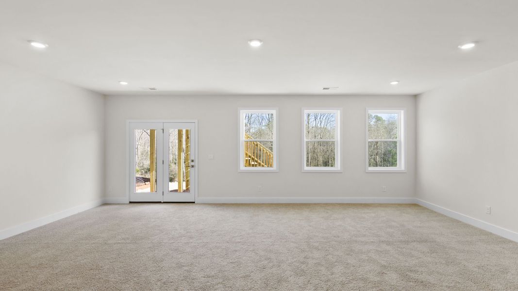 Spacious, unfurnished interior of a new home in Whitehawk Meadows, Travelers Rest (Image 31).