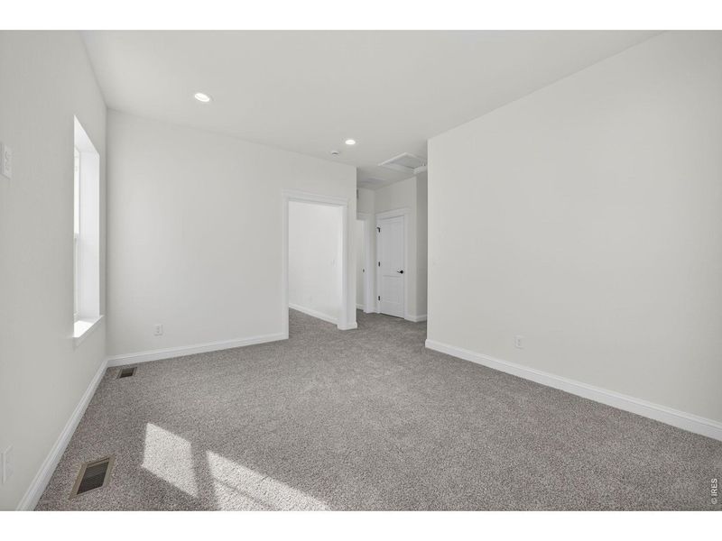 Spacious, unfurnished interior of a new home in , Erie (Image 19).