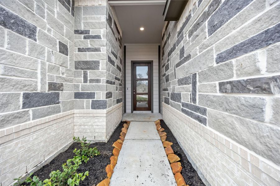 Exterior details and patio area of a home in Barton Place, Cleveland (Image 3).