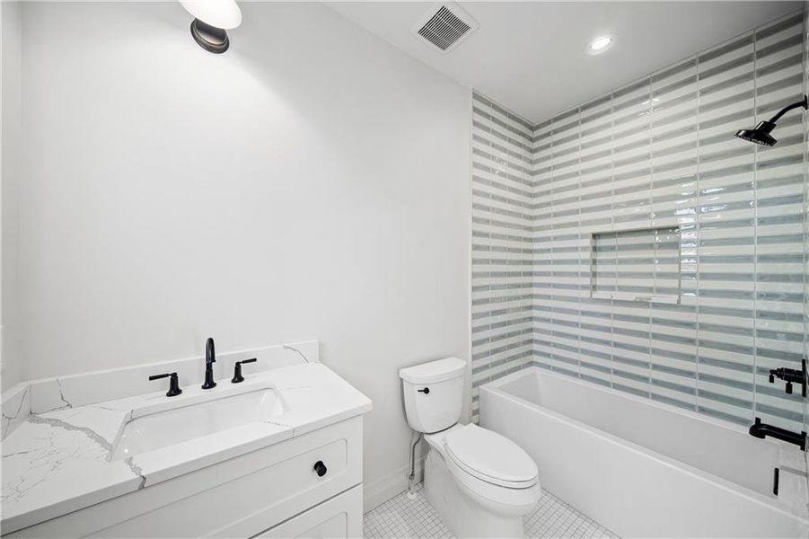 Furnished interior view inside a new home in , Milton (Image 58). Furnished interior view inside a new home in , Milton (Image 58).