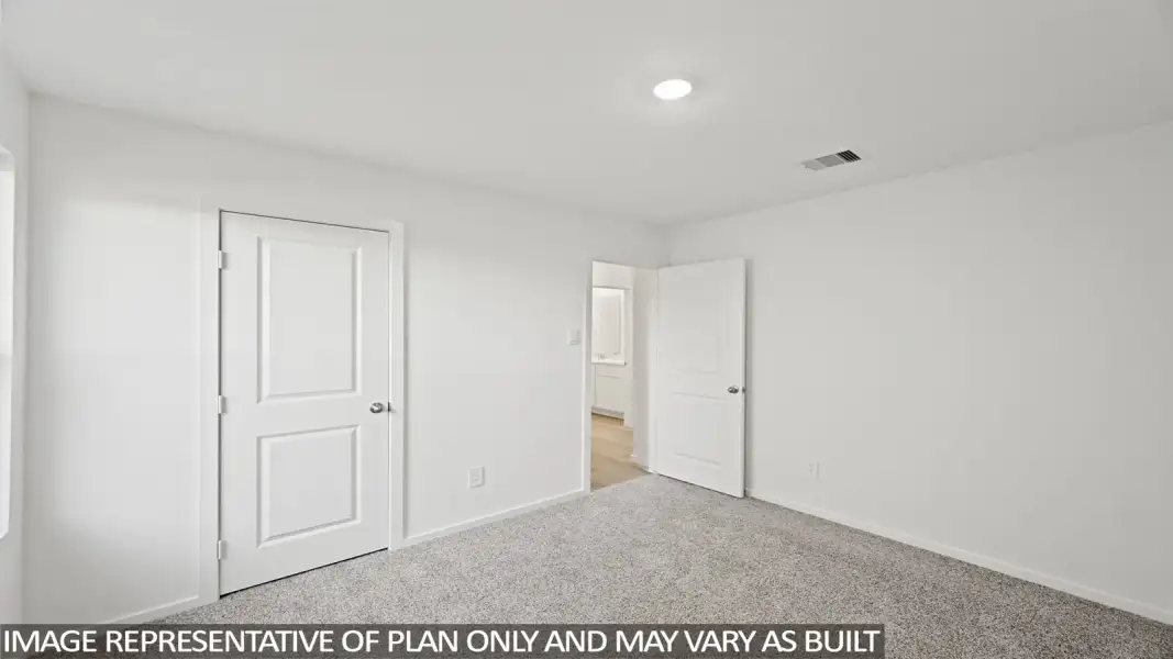 Spacious, unfurnished interior of a new home in Sunterra, Katy (Image 19).