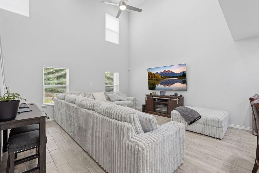 Furnished interior view inside a new home in Arrowhead Lakes, Willis (Image 3).