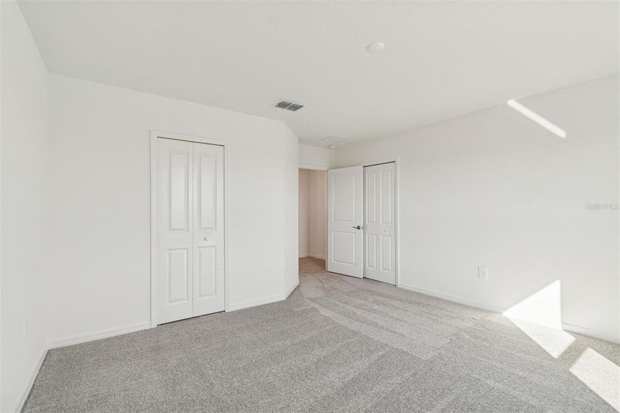Spacious, unfurnished interior of a new home in Southpointe, Palmetto (Image 16).
