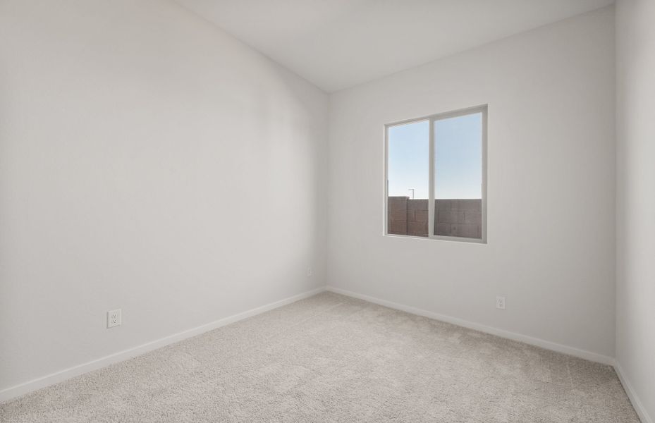 Spacious, unfurnished interior of a new home in Artisan at Asante, Surprise (Image 29).