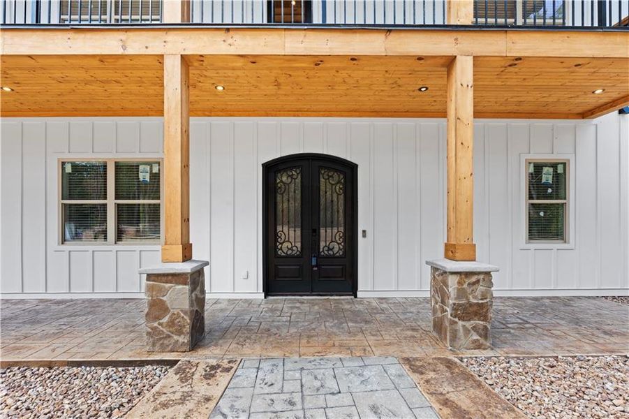 Exterior details and patio area of a home in , Dahlonega (Image 4).
