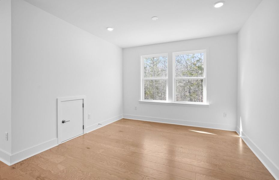 Representative unfurnished interior of a home built from the Mystique by Pulte Homes in Forest Creek, Waxhaw (Image 25).