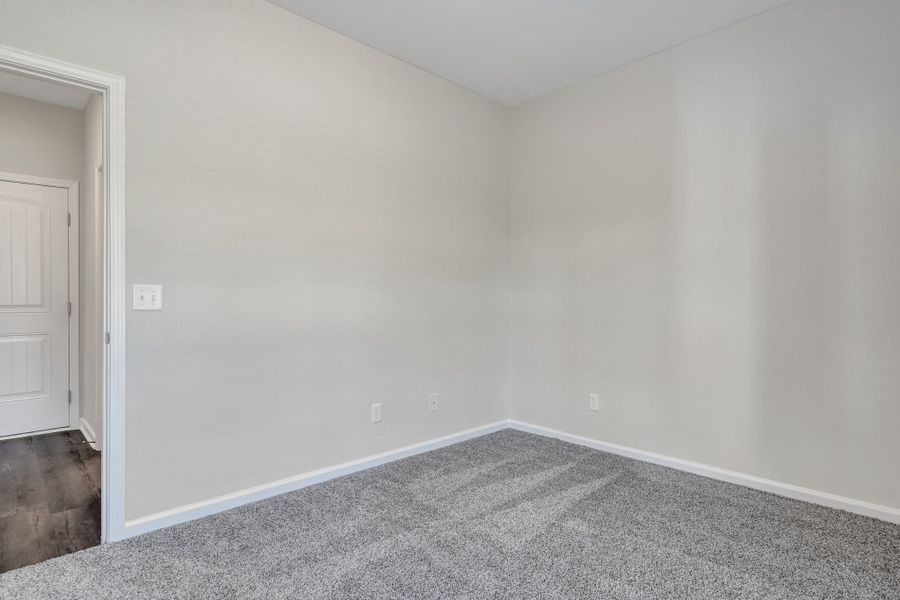 Spacious, unfurnished interior of a new home in Savannah Highlands, Savannah (Image 24).