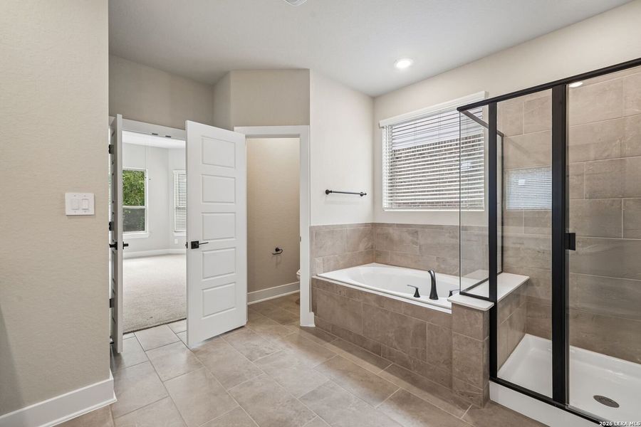 Furnished interior view inside a new home in Fox Falls, Boerne (Image 21).