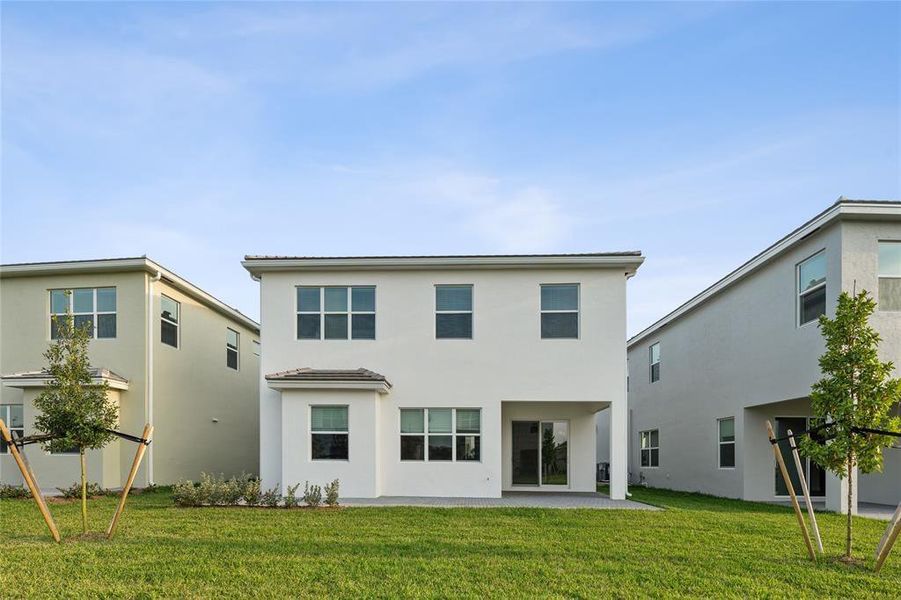 Exterior details and patio area of a home in , Loxahatchee (Image 14).