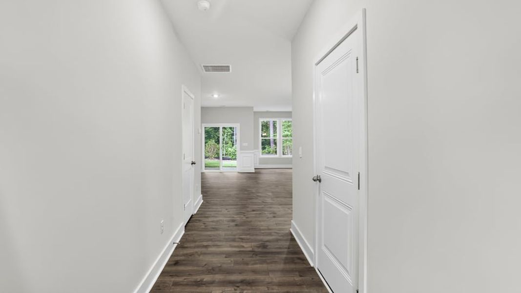 Spacious, unfurnished interior of a new home in Hidden Hills, Spartanburg (Image 14).